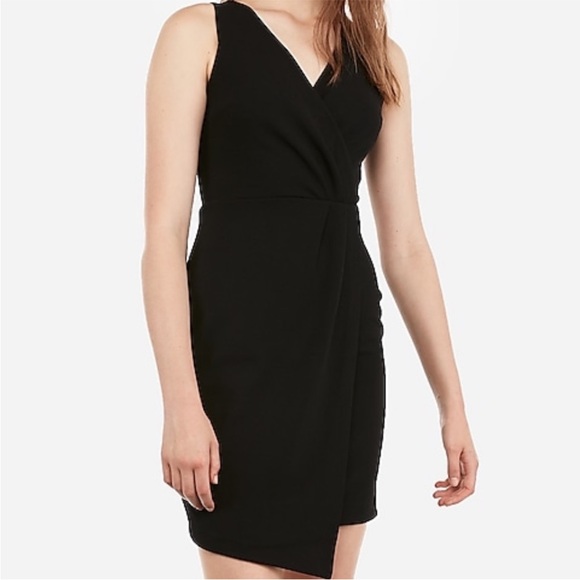 🏷️ 🛍️ NWOT Express GREEN Surplice Front Sheath Dress 🏷️ 🛍️ - Picture 2 of 8